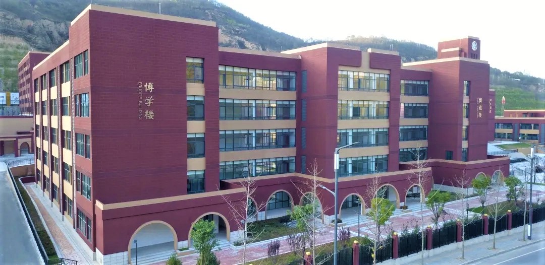 [培文?課程]陽光校園，多彩課堂