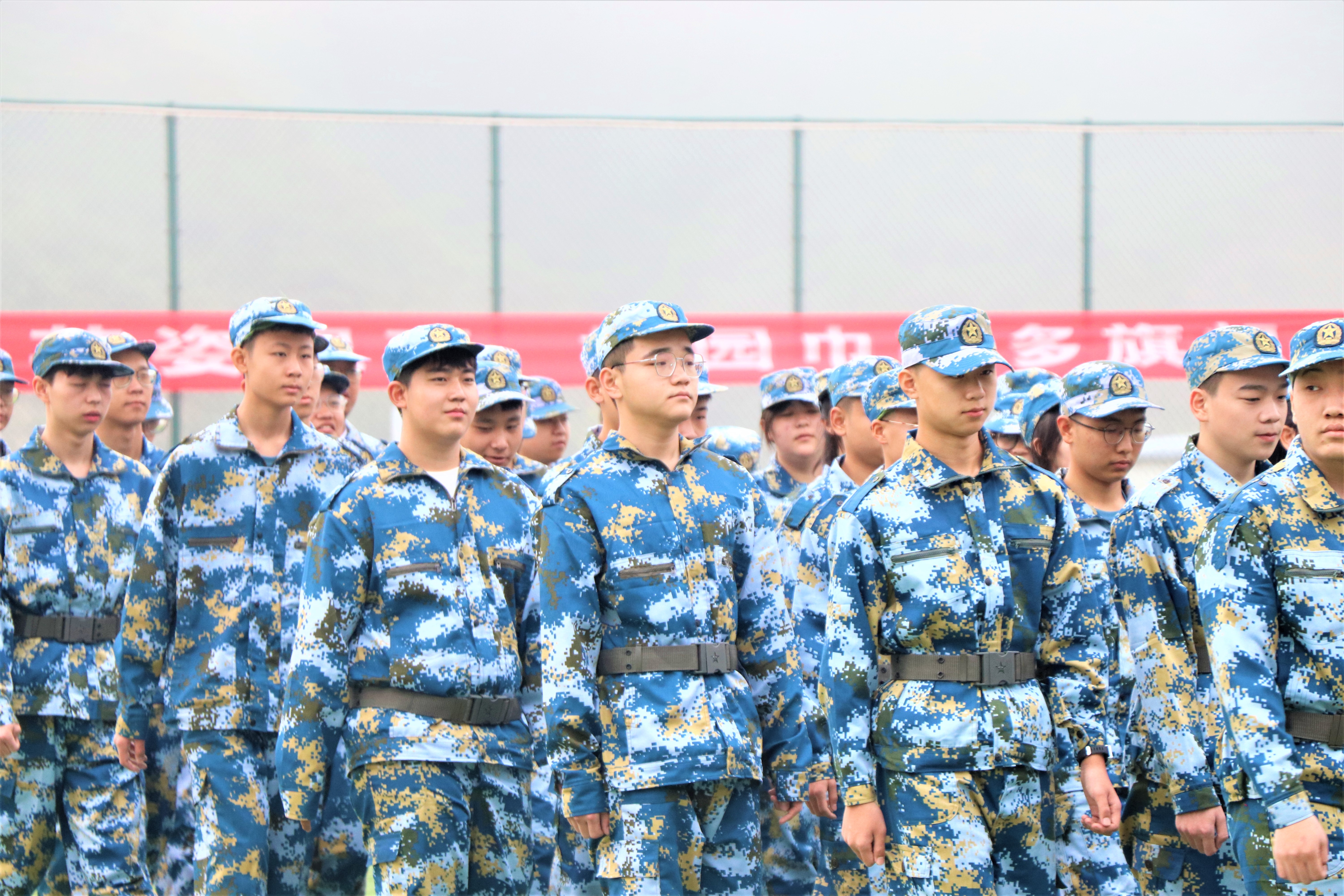 心系國防，強(qiáng)國有我 | 2022級秋季新生國防教育正式開營！
